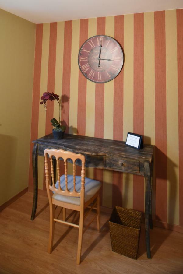 La Correrie Hotel Les Grandes-Armoises ภายนอก รูปภาพ